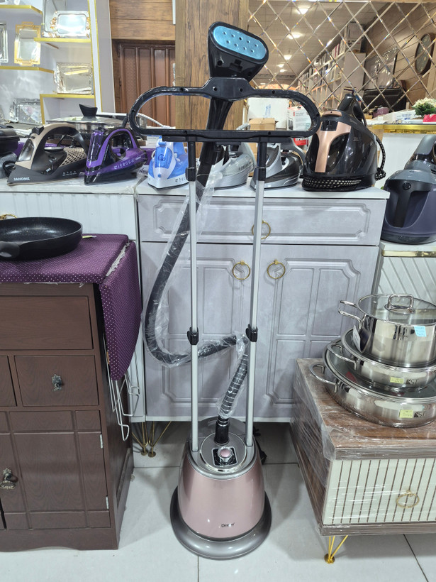 اتو بخار ایستاده ۳۵۰۰ وات دسینی مدل DS639