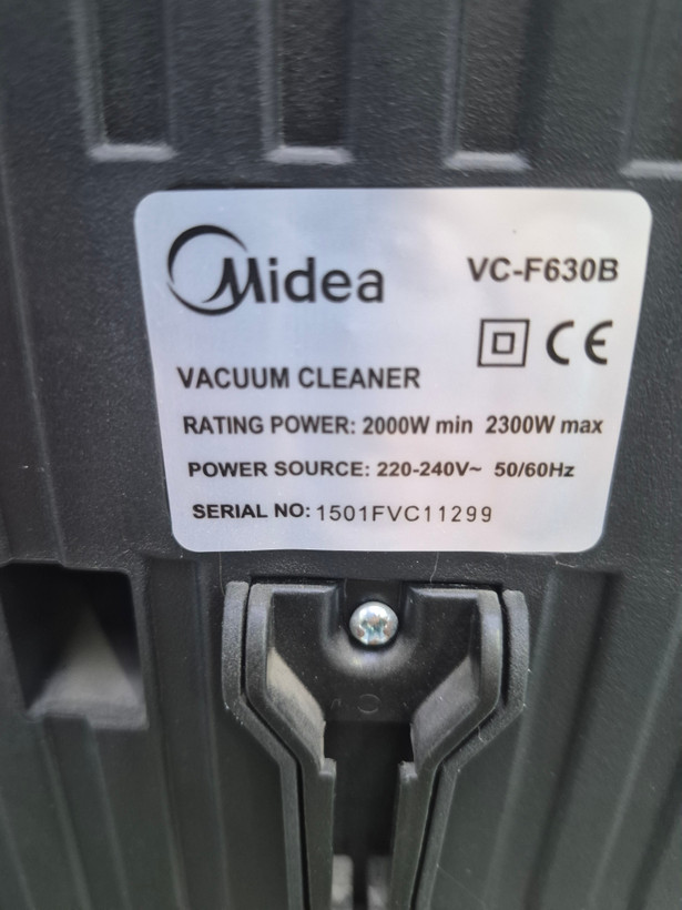 جاروبرقی میدیا مدلMidea VC-F630B