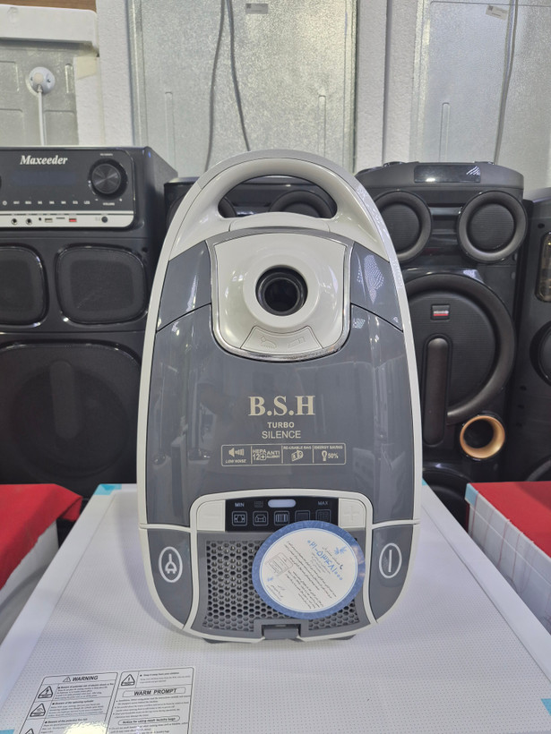 جارو برقی بی اس اچ BSH مدل BS520 قدرت ۲۶۰۰ وات